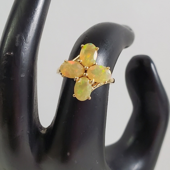 Watch Video / Aurora's Whisper 10K Gold Fire Opal Ring / Natural Opal
